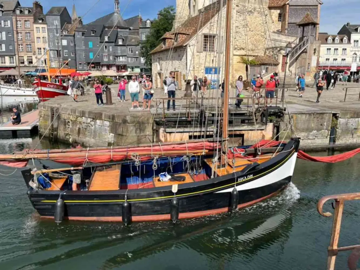 Exposition "La chaloupe Sainte-Bernadette"
