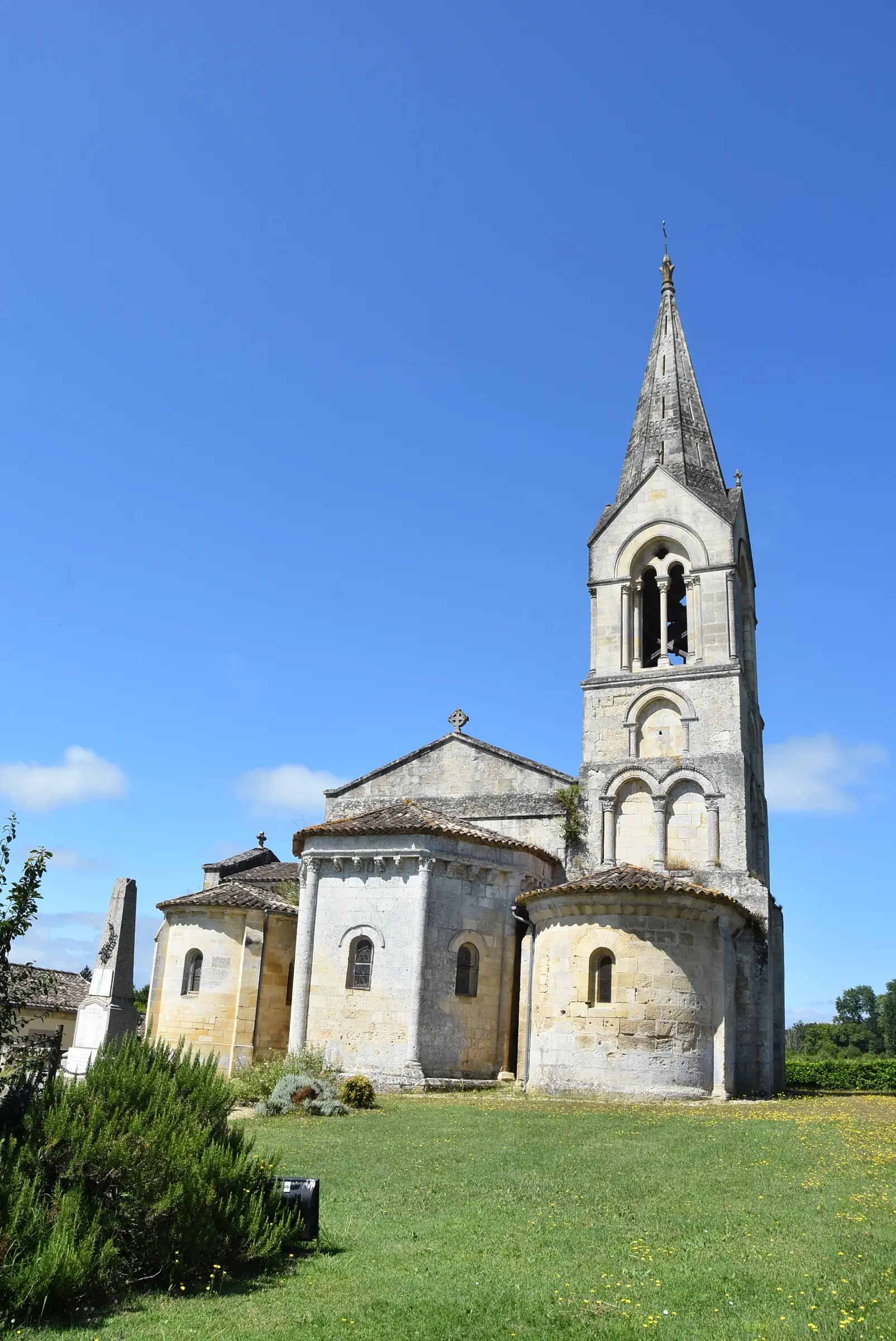 Eglise Saint Sulpice à Mombrier
