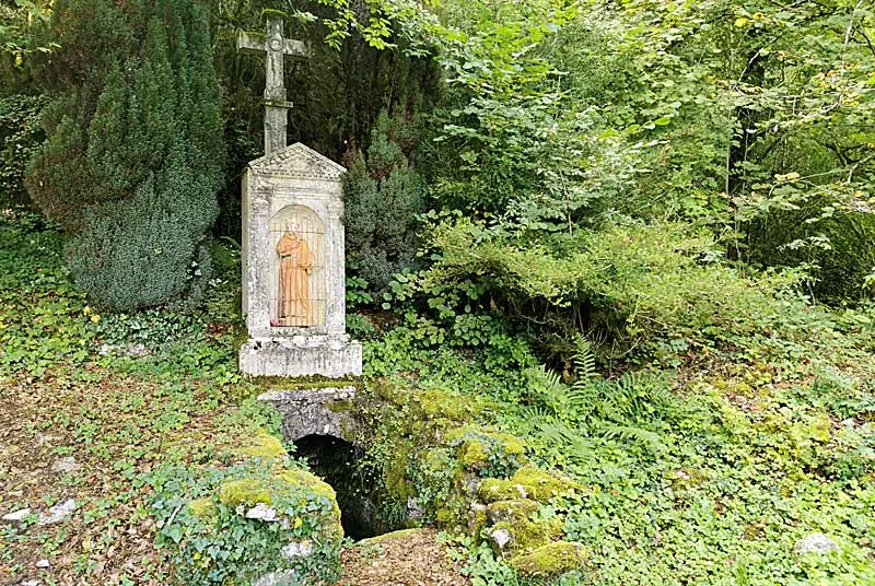 Fontaine Saint-Frou de Noidant-le-Rocheux