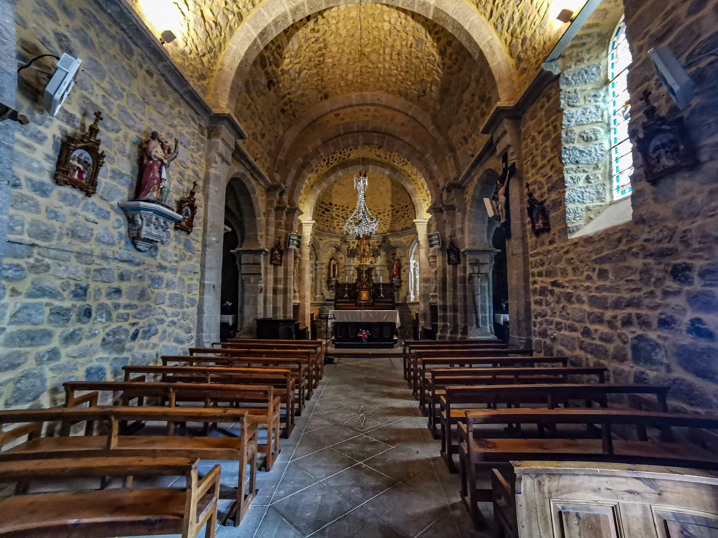 ÉGLISE SAINTE-CROIX-ET-SAINT-PIERRE