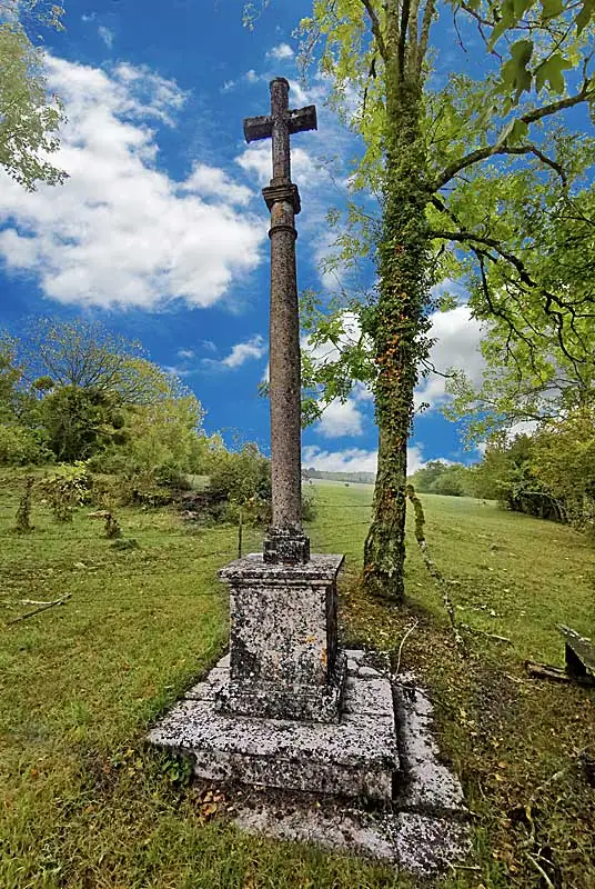 CROIX DU TERTRE A CHALMESSIN