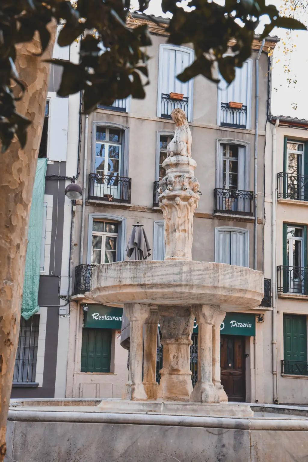 LA FONTAINE DES 9 JETS