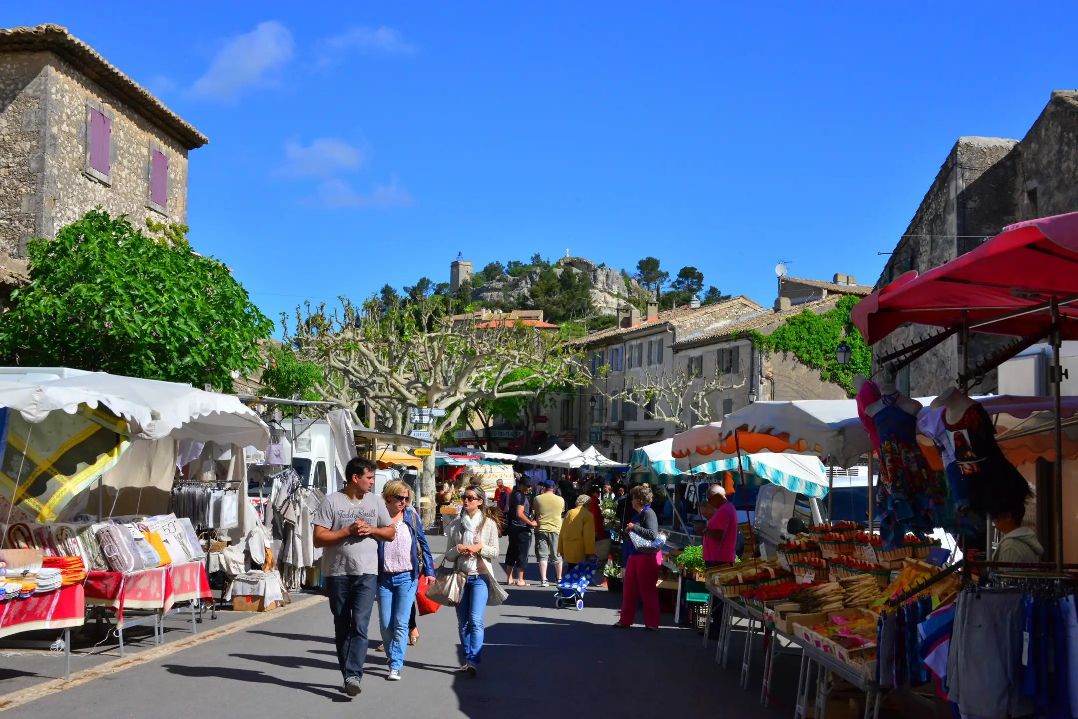 Marché provençal hebdomadaire d'Eygalières