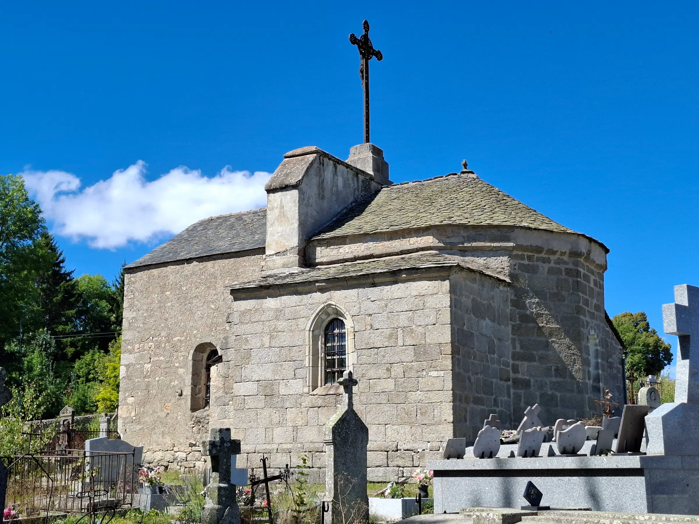 CHAPELLE DU CIMETIÈRE DE SAINT-CHÉLY-D'APCHER