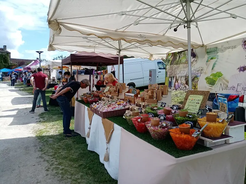 Marché nocturne et cinéma de plein air à Blaye