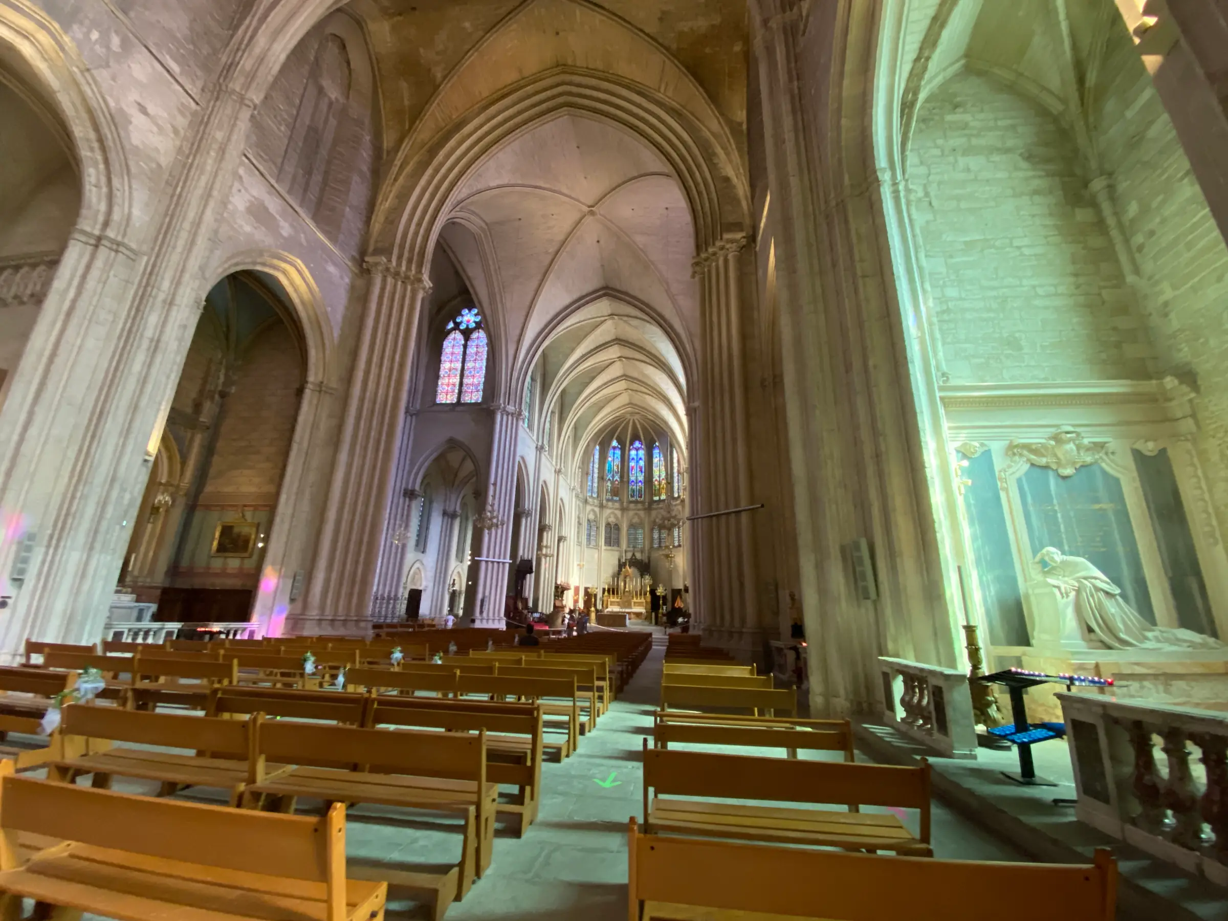 CATHEDRALE SAINT-PIERRE