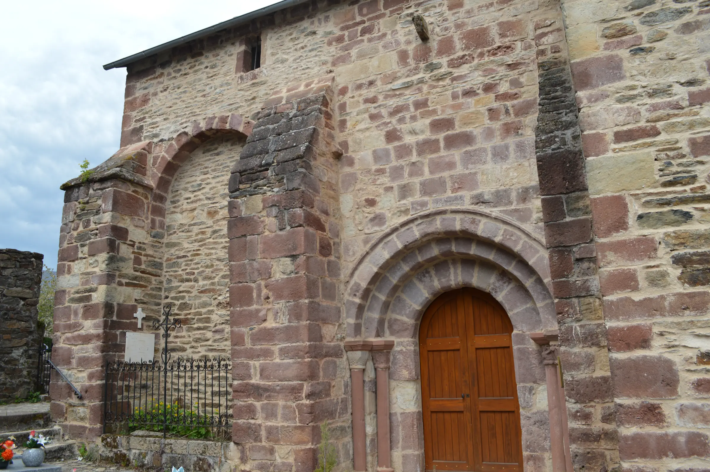 EGLISE SAINT-PIERRE-ET-SAINT-PAUL