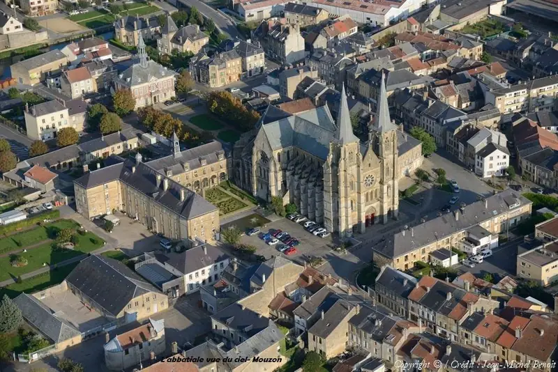 Mouzon "petite cité de caractère"