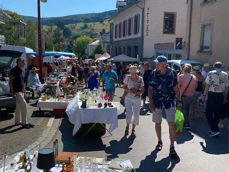 Authentique marché aux puces