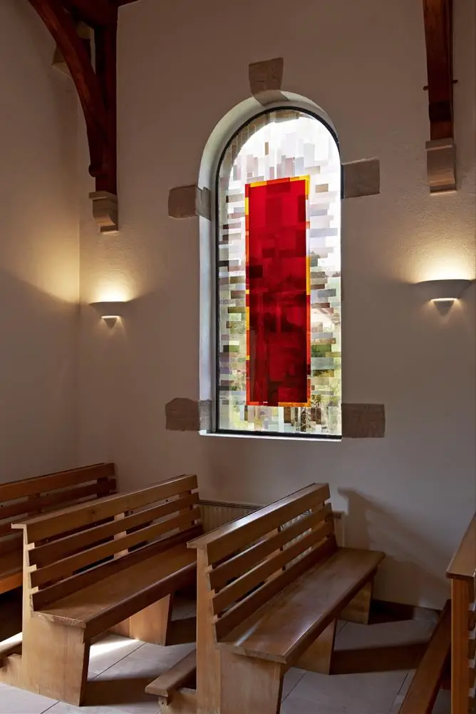 Les vitraux de la chapelle de Champenay
