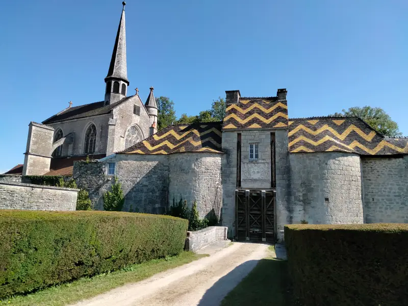 Château et collégiale Saint-Jean