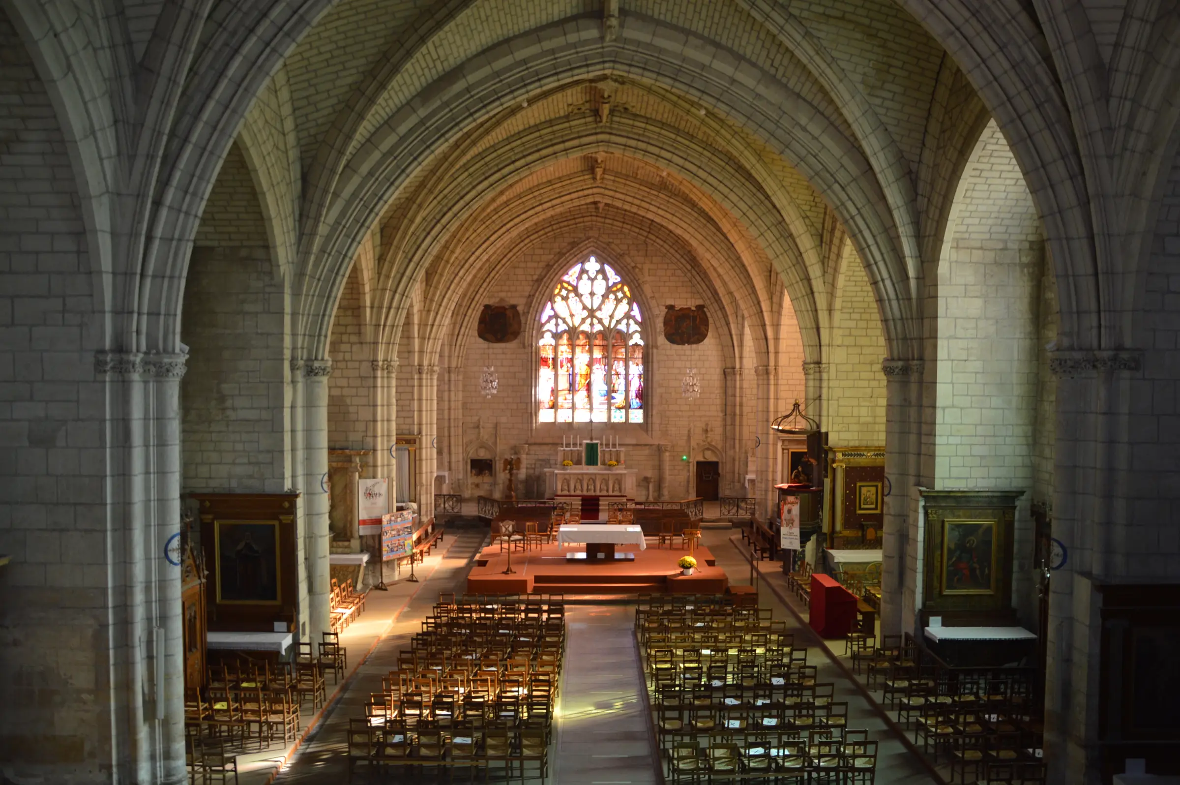 Église Saint-Médard