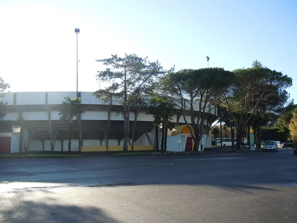 Arènes
