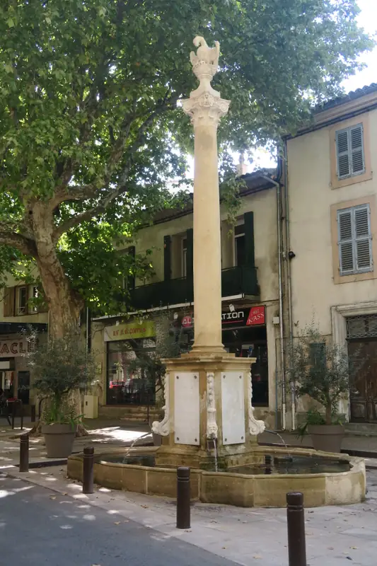Fontaine du Pélican