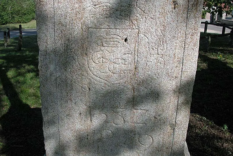 Croix de la chapelle à Baissey