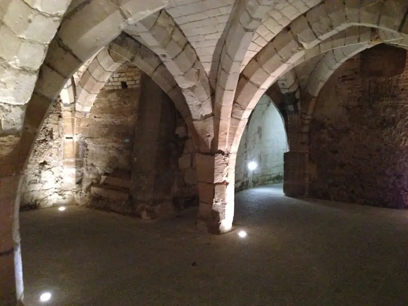Caves médiévales