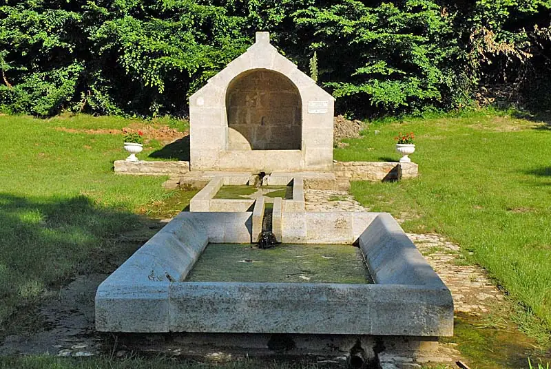 Fontaine de l'Epine de Balesmes-sur-Marne
