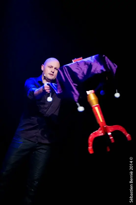 Spectacle Famille - Axel Lupin le Magicien
