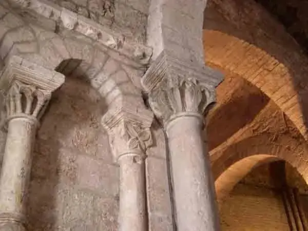 Eglise-abbatiale St Pierre de Nant