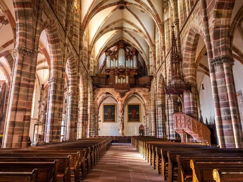 Abbatiale Sts Pierre et Paul