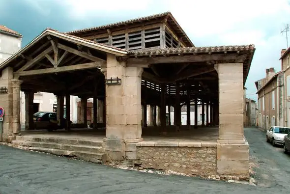 Les Halles de Lusignan