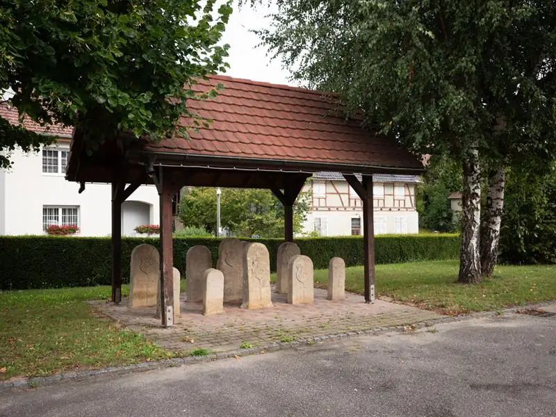 Château du bas et retable du XVIème siècle