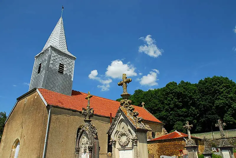 Eglise Saint-Rémy d'Orbigny-au-Val