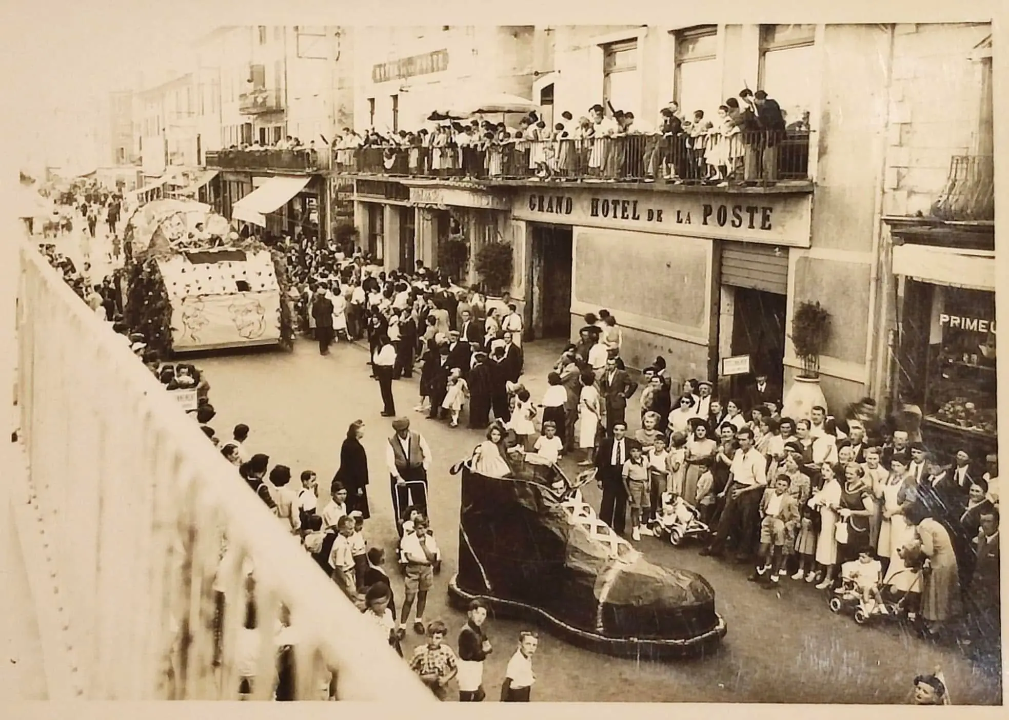 EXPOSITIONS PHOTOS - LES "FÊTES" À LANGOGNE