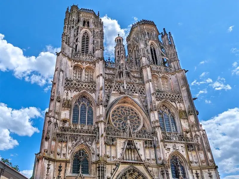 Cathédrale Saint-Étienne et son cloître
