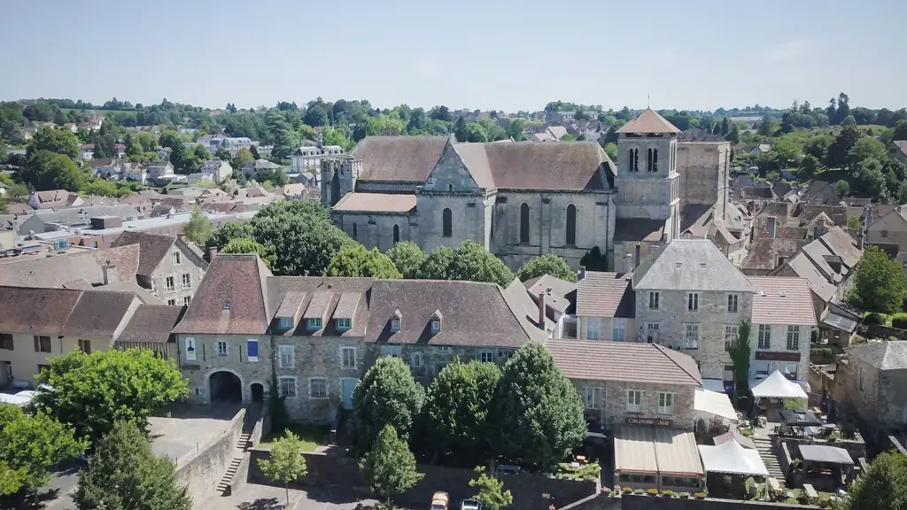 Saint-Yrieix la Perche cité historique