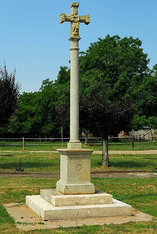 Croix XVe siècle de Rançonnières