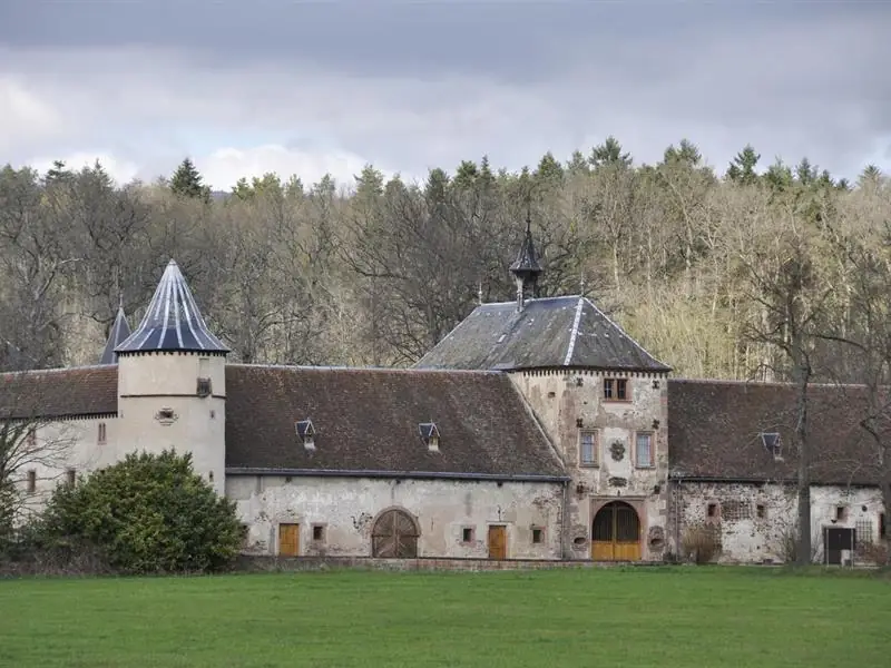Exposition commentée : cinq châteaux, une vallée