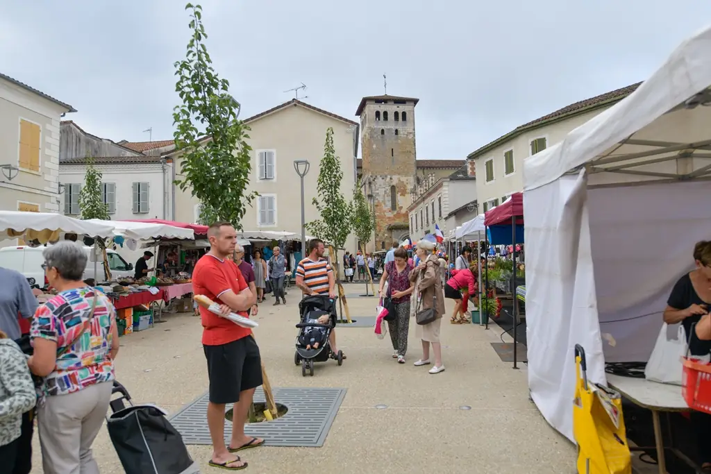 Marché traditionnel et fermier