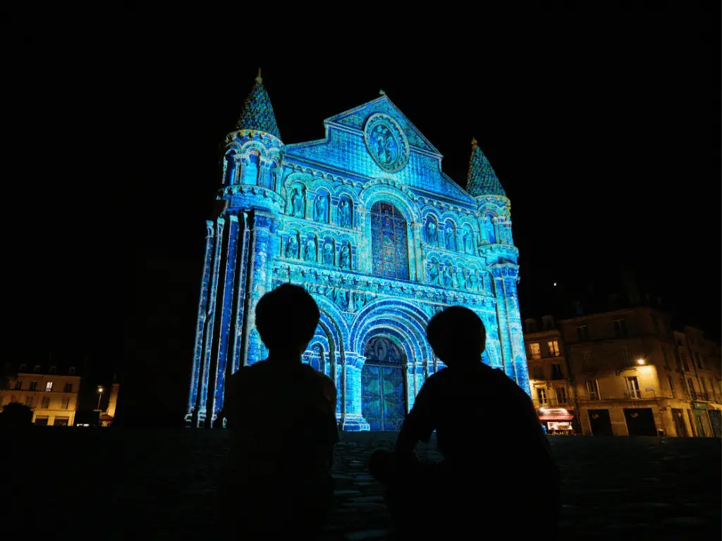 Révélation - Son et lumière Notre-Dame-la-Grande
