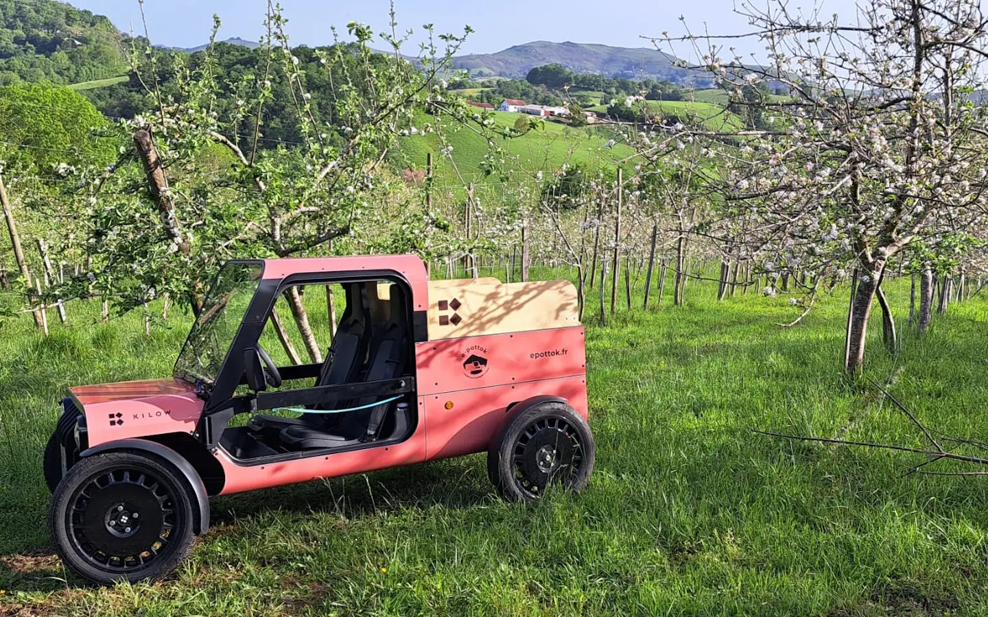 Randonnée gourmande en quadricycle électrique avec E-Pottok et découverte de la cidrerie Bordatto