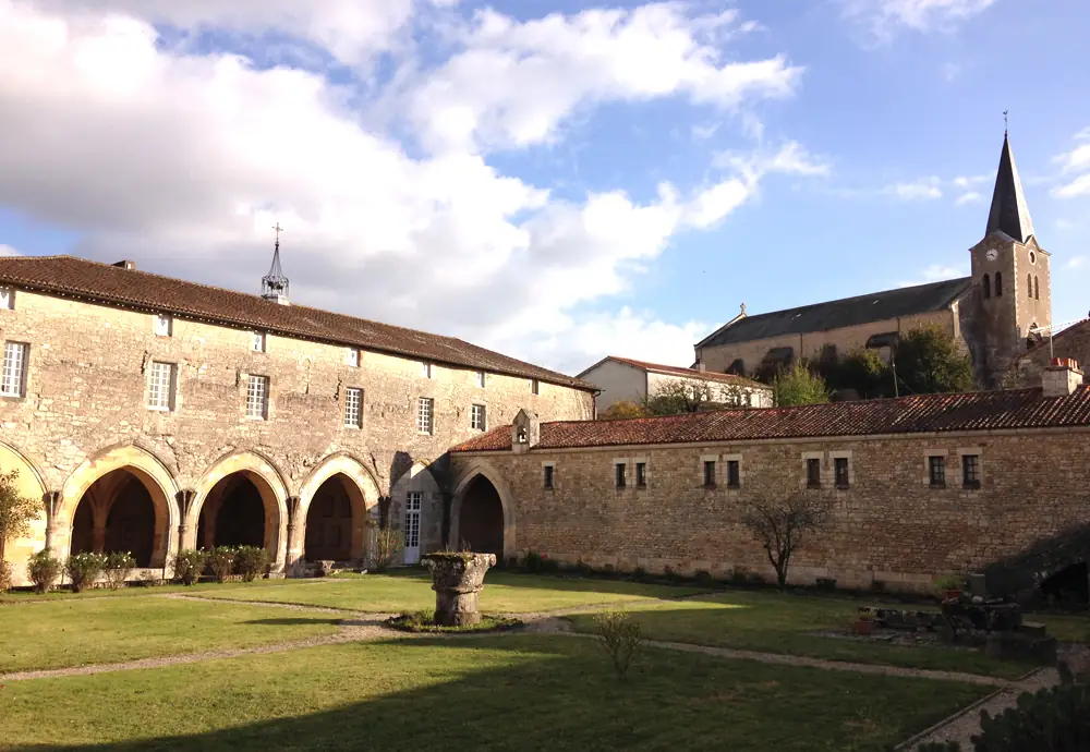 Abbaye Saint Sauveur de Charroux
