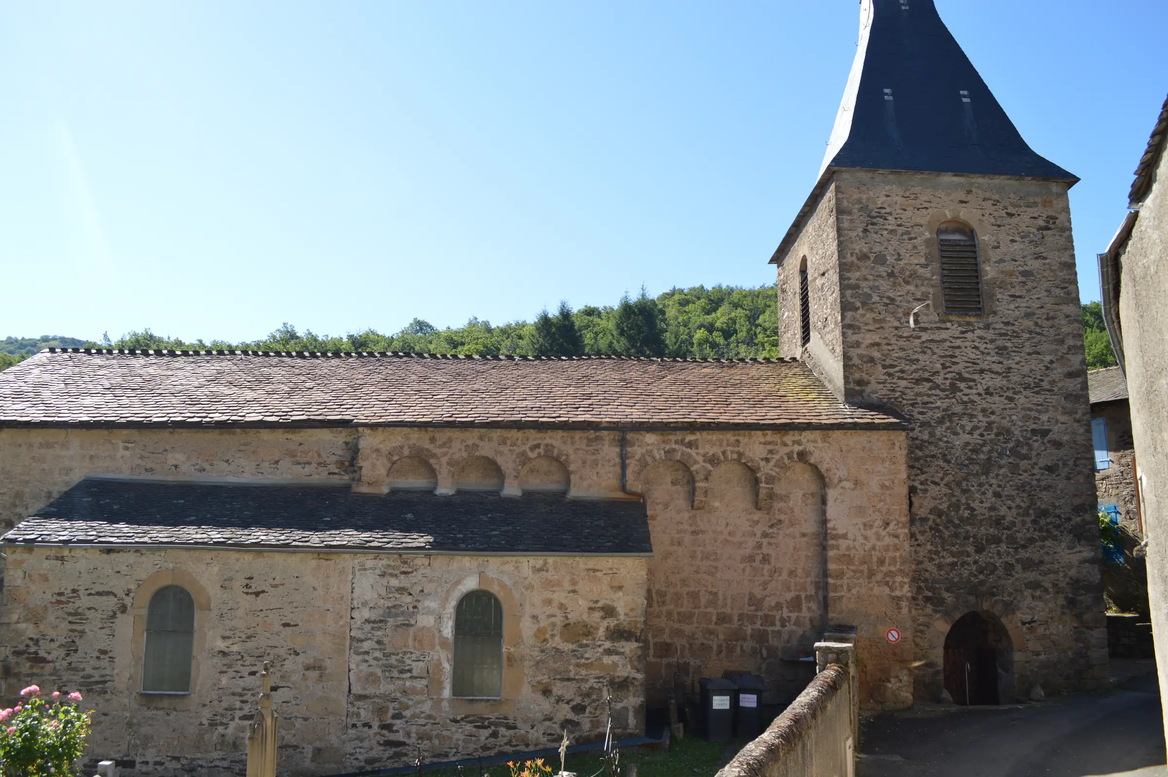 EGLISE SAINT-GERVAIS-ET-SAINT-PROTAIS