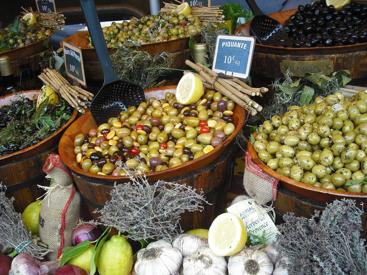 Marché hebdomadaire de Tarascon