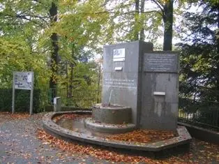 Fontaine Haïdi Hautval