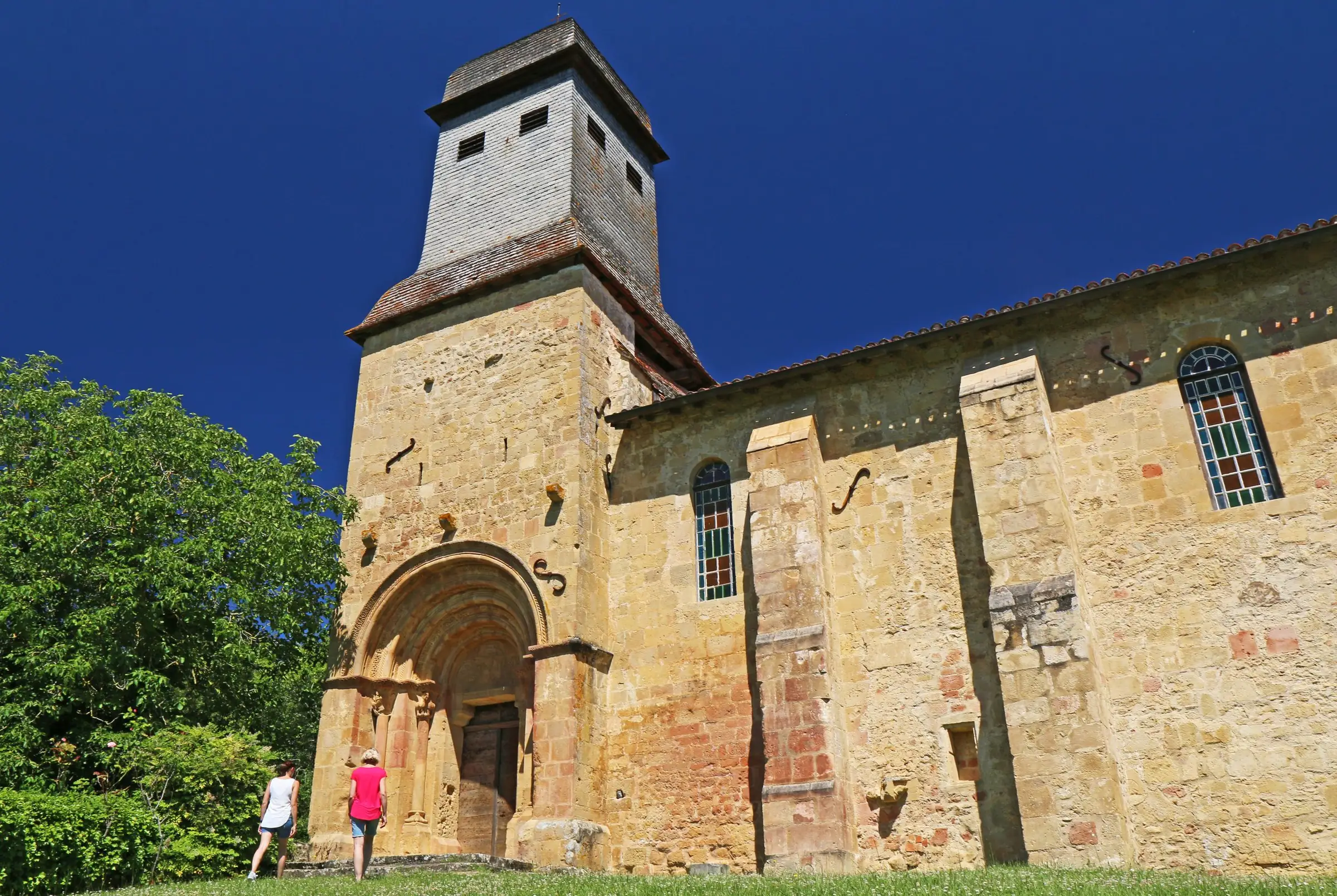 Je découvre avec "Zoé la curieuse" l'église Saint-Jean-Baptiste de Diusse