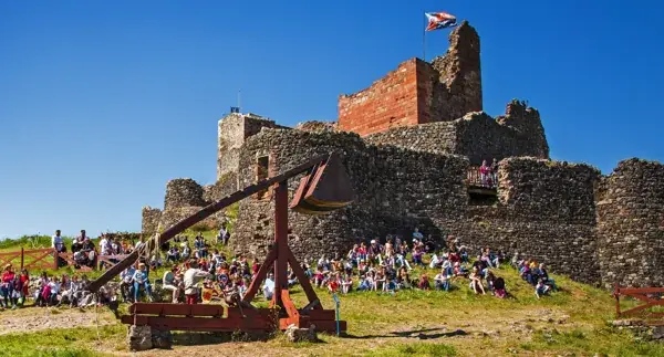 Animations au Château de Calmont d'Olt