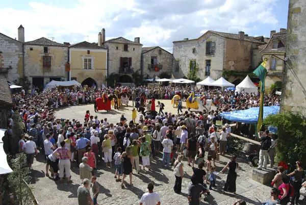 La festoyade | ANNULE