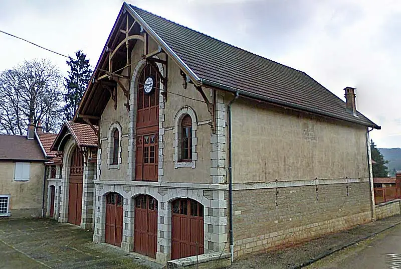 Ancienne forge avec pigeonnier de Farincourt