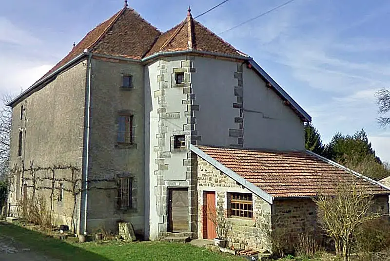Maison à tourelles de Fresnoy-en-Bassigny