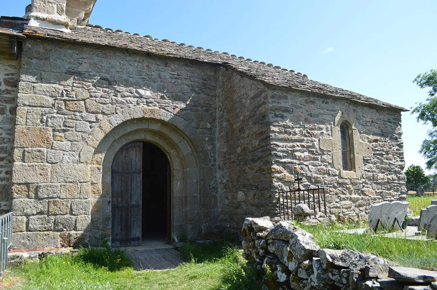 EGLISE SAINT-LAURENT