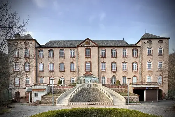 Château des Hermeaux à Saint Laurent d'Olt