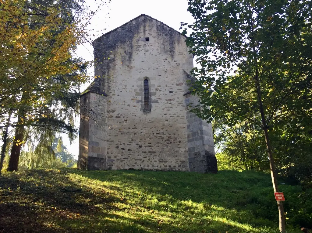 Eglises de Ste Anne St Priest