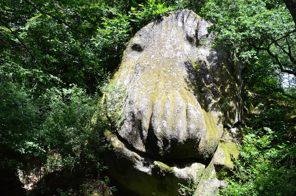 Sentier des pierres à légendes