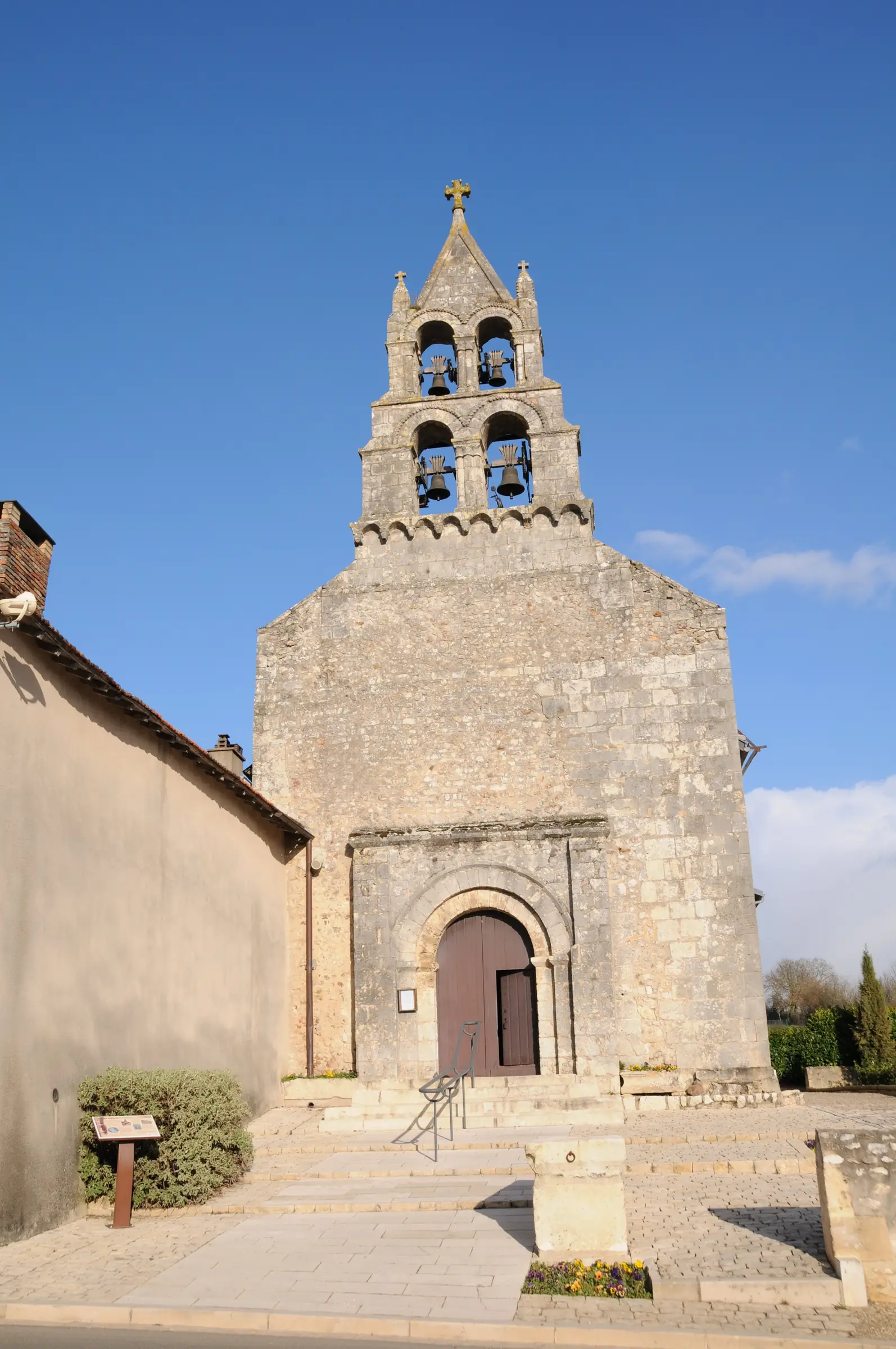 Façade de l’église Saint-Romain