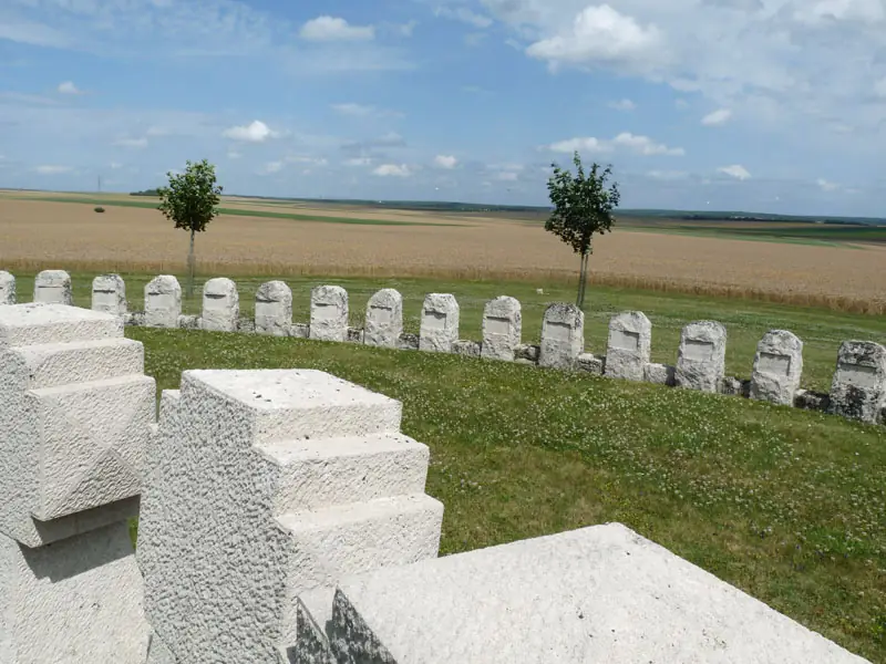 Nécropole Nationale de la 28e brigade dite « La ferme des Wacques »